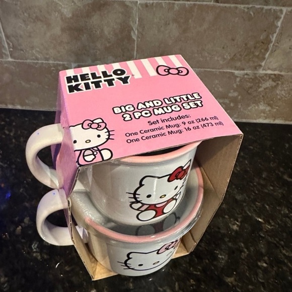 ONLY 1 LEFT FIRST OFFER GETS IT Hello Kitty Mug Set - Picture 2 of 2